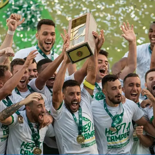 Instagram @alanruschel