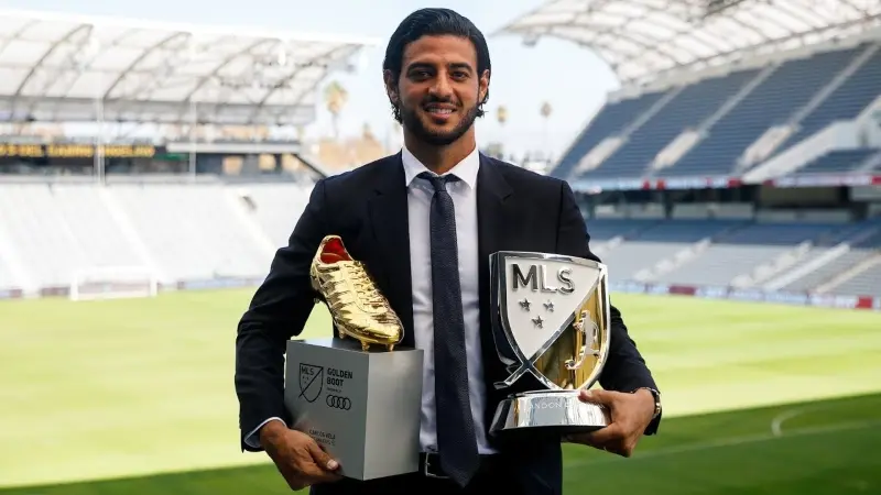 Carlos Vela juega con el LAFC de la MLS.