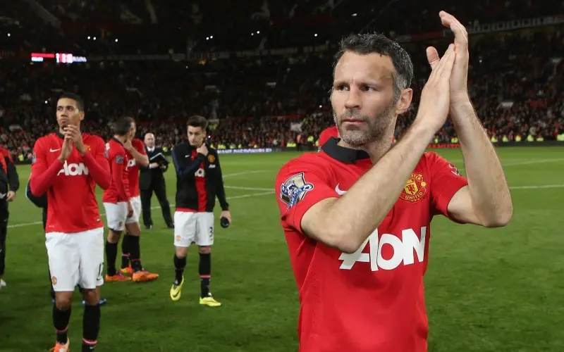Ryan Giggs OBE se despide como jugador del Manchester United