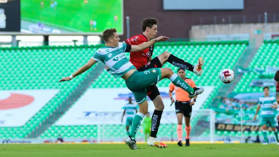 Atlas y Santos preparan intercambio de jugadores