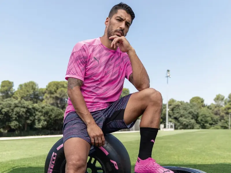 Luis Suárez en una foto promocional - Twitter @LuisSuarez9