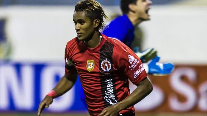 Twitter @Xolos