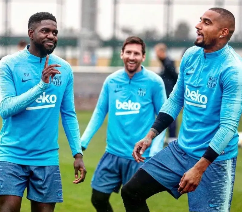 Kevin-Prince Boateng, Samuel Umtitiy Lionel Messi en un entrenamiento del Barcelona - Instagram @princeboateng