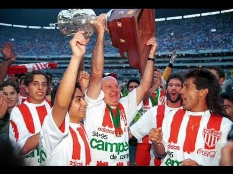 @ClubNecaxa