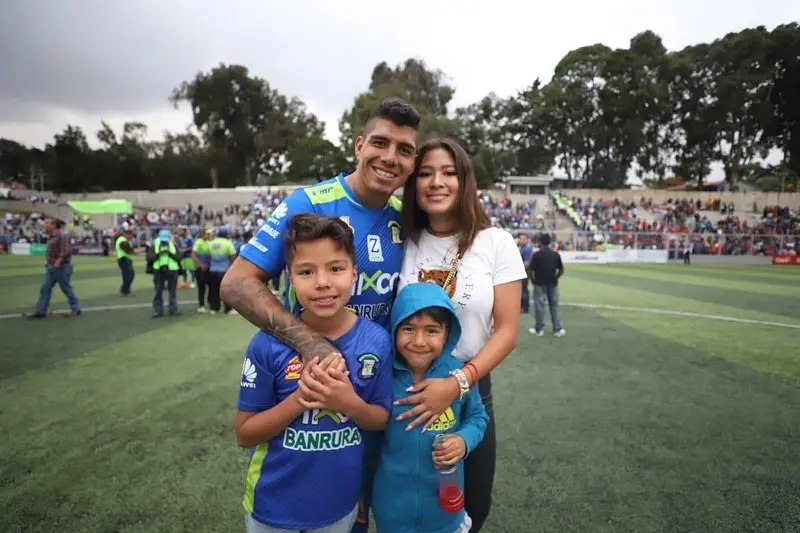 Erick Pimentel en el Deportivo Mixco de Guatemala