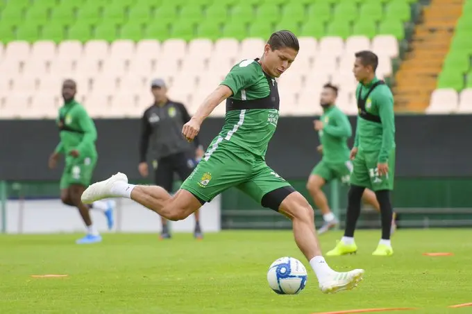 Twitter @clubleonfc