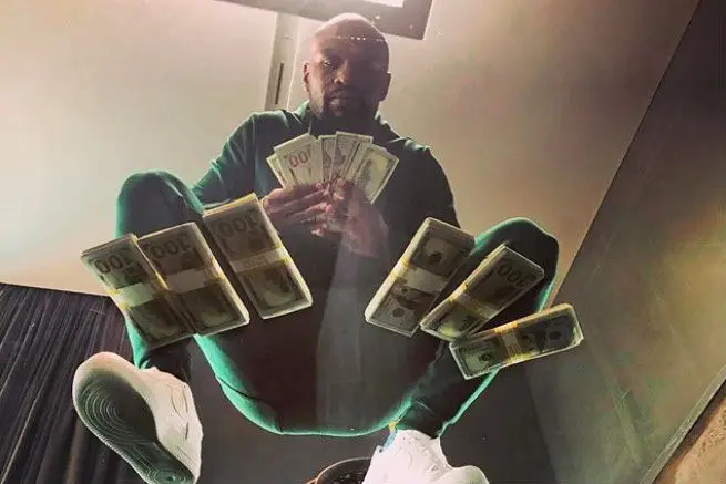 Floyd Mayweather cuenta con una fortuna enorme