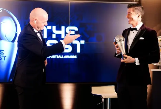 Lewandowski gana el The Best, pero hubo polémicas en algunos premios Lewandowski gana el The Best, pero hubo polémicas en algunos premios
