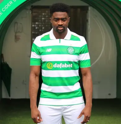 Kolo Touré el día de su presentación con el Celtic