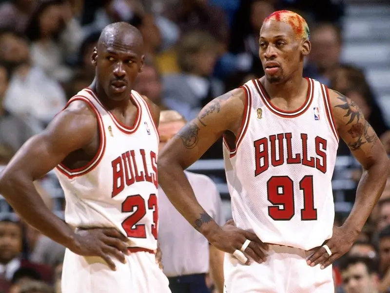 Michael Jordan y Dennis Rodman - Facebook NBA