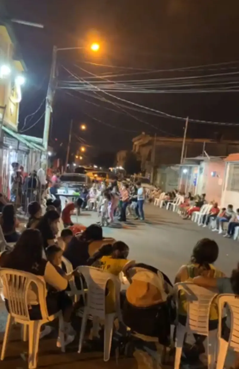 Subió el video de una fiesta (@bryan.angulo.95)