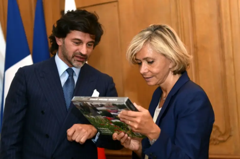 Fue viceprimer ministro; ahora, alcalde (@kakhakala)