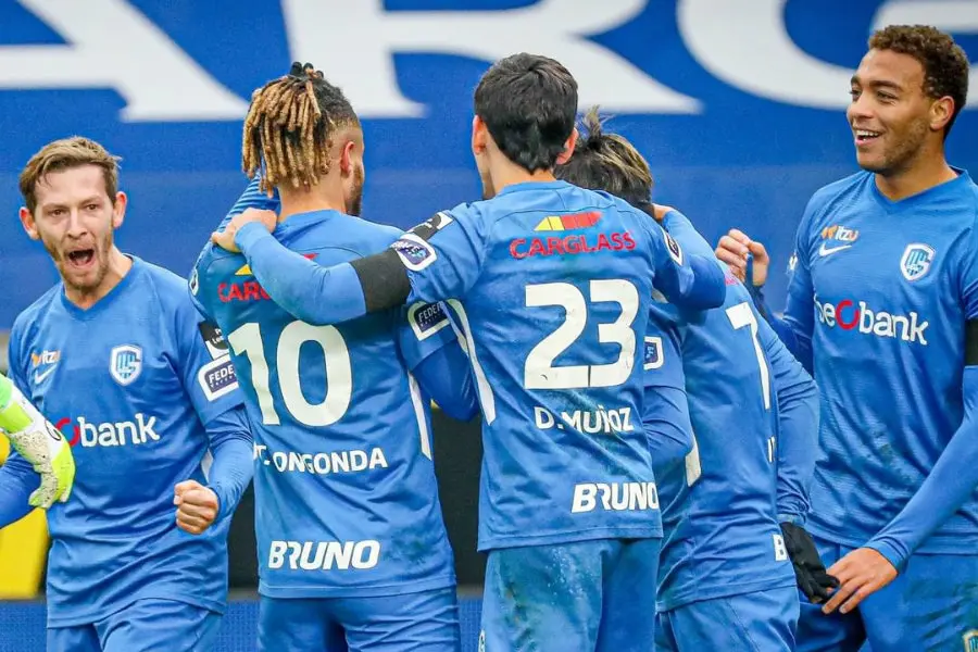 El Genk festeja uno de sus goles en liga