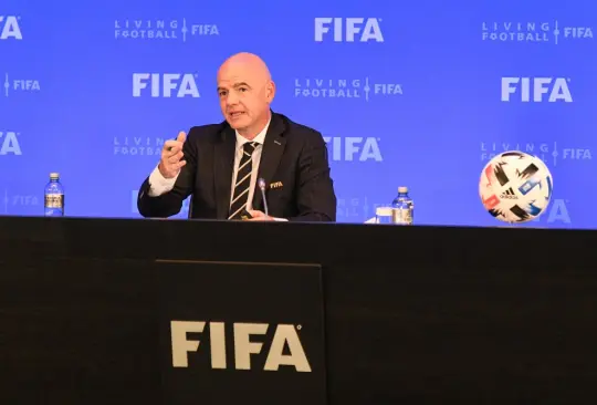 Infantino defiende al VAR y pide más paciencia Infantino defiende al VAR y pide más paciencia