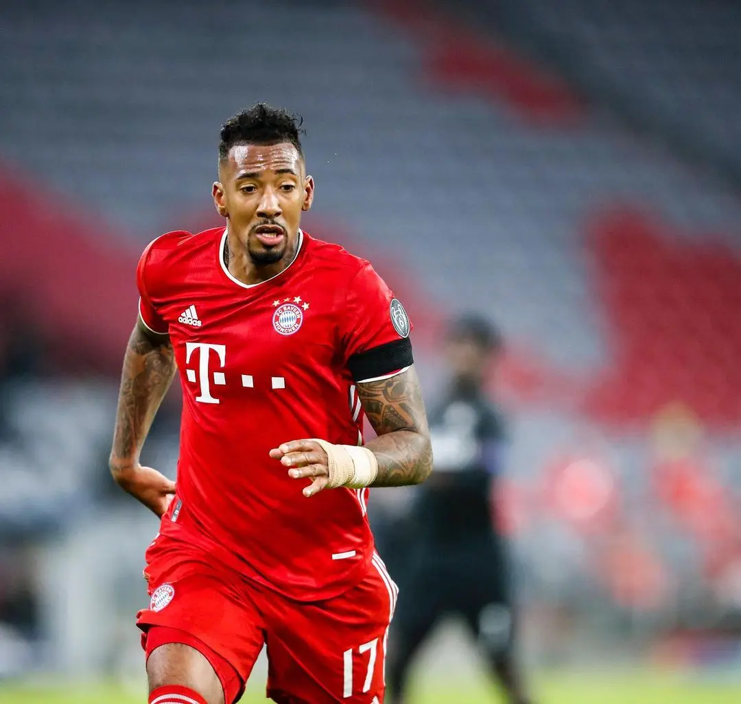 Jerome Boateng en juego con el Bayern Múnich