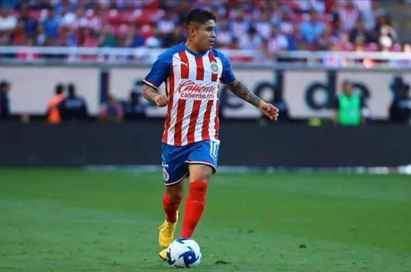 'Chofis' ya no es titular (@eduardochof19)