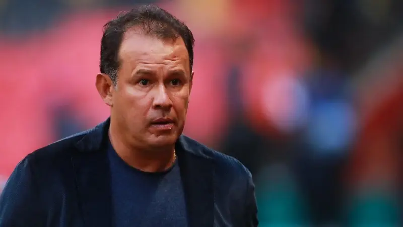 Juan Reynoso, nuevo DT de Cruz Azul (@TUDNUSA)