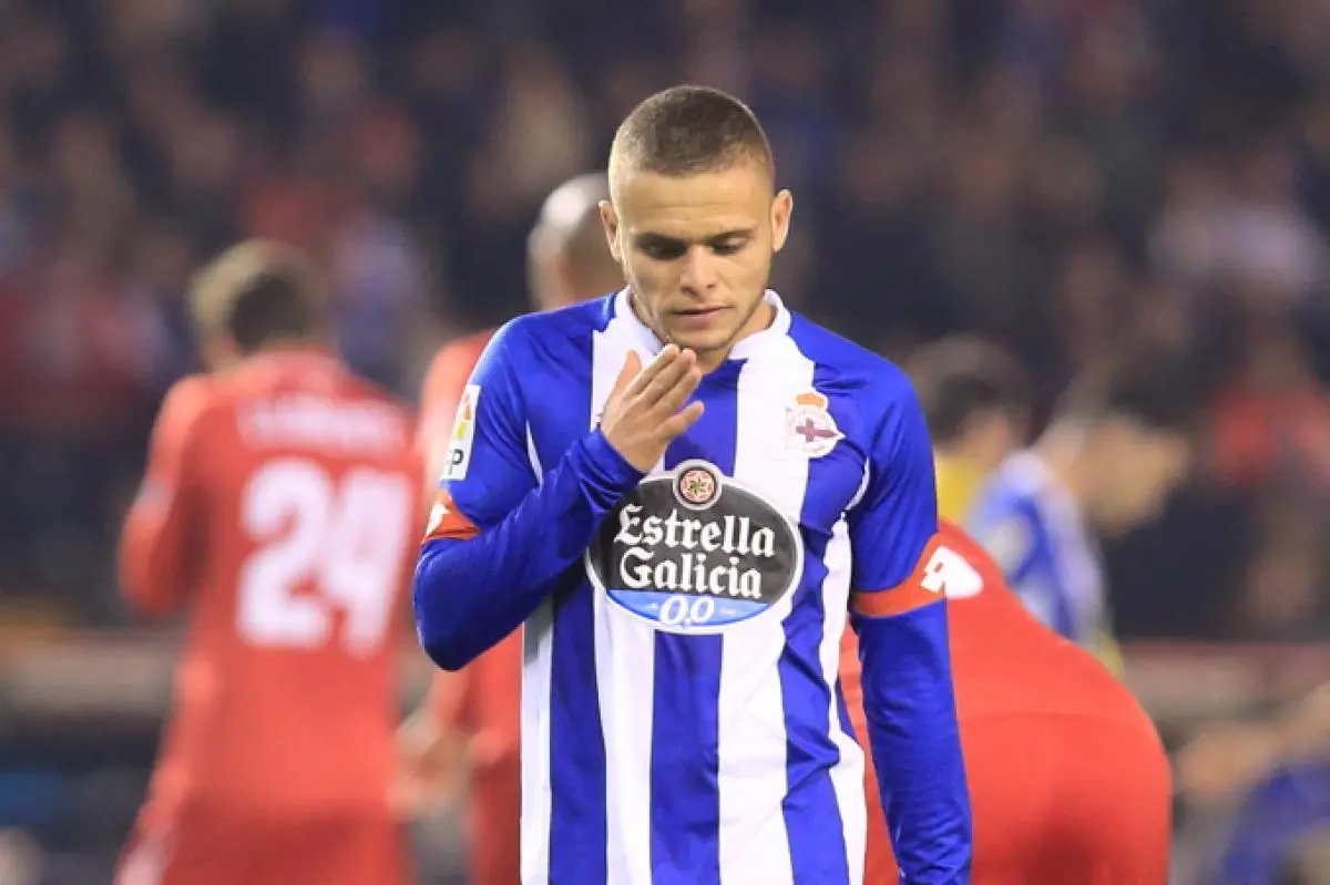 Jonathan Rodríguez en un partido con el Deportivo La Coruña