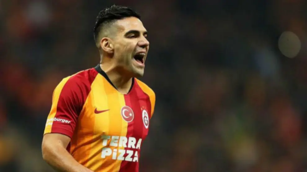 Las lesiones alejan a Falcao de Turquía