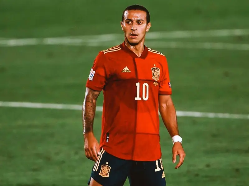 Thiago en un partido de España - Twitter @Thiago6