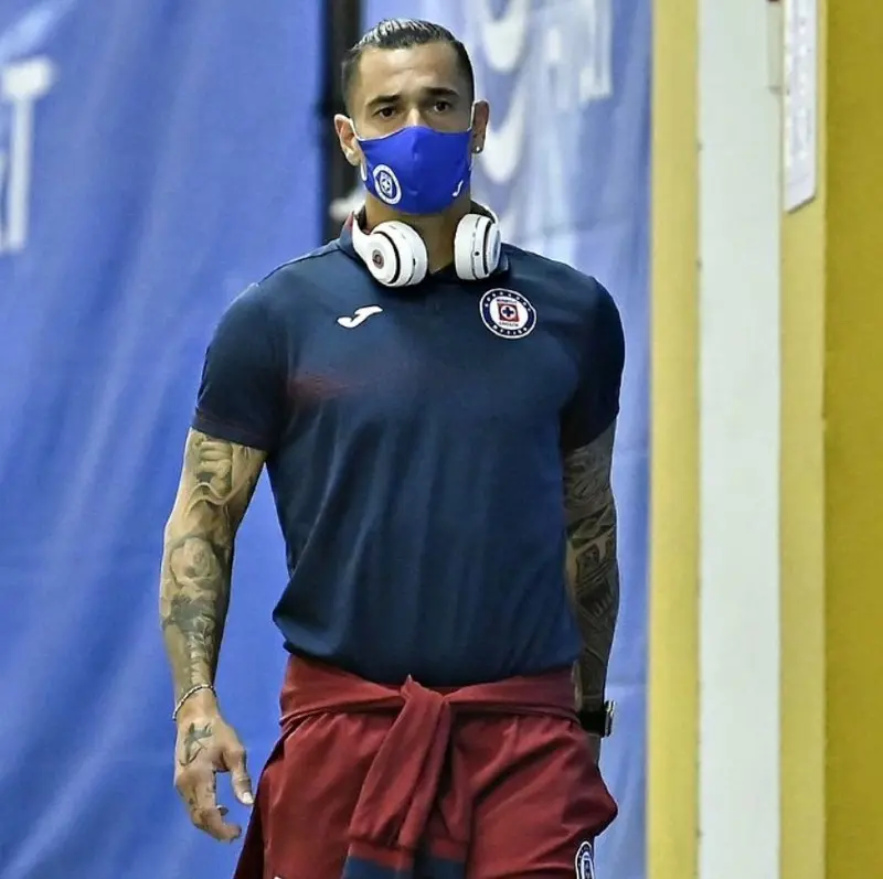 Milton Caraglio previo a un partido de Cruz Azul - Twitter @Caragliom9