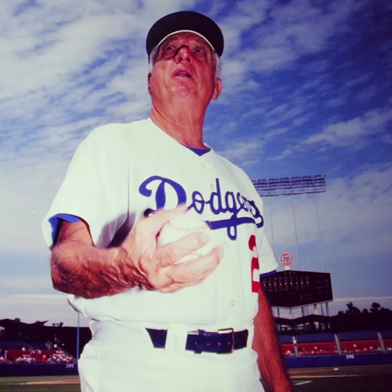 Tommy Lasorda con los Dodgers - Twitter @TommyLasorda