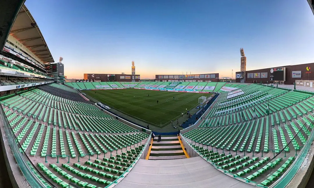 Toma panorámica del estadio de Santos