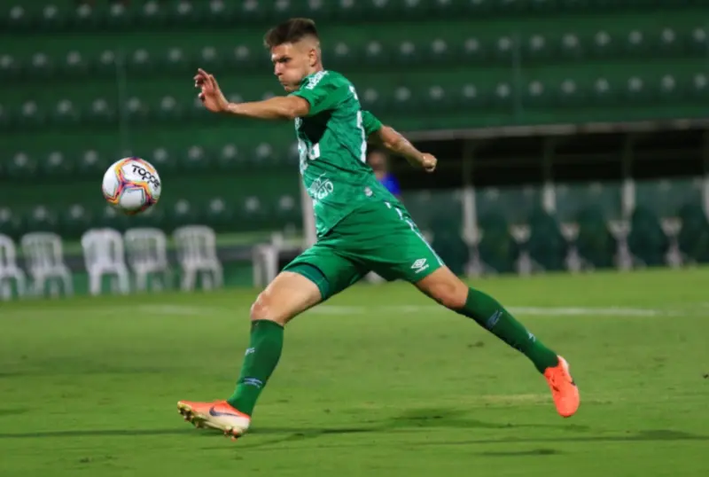 Ascienden a falta de cuatro encuentros y con 66 puntos (@ChapecoenseReal)