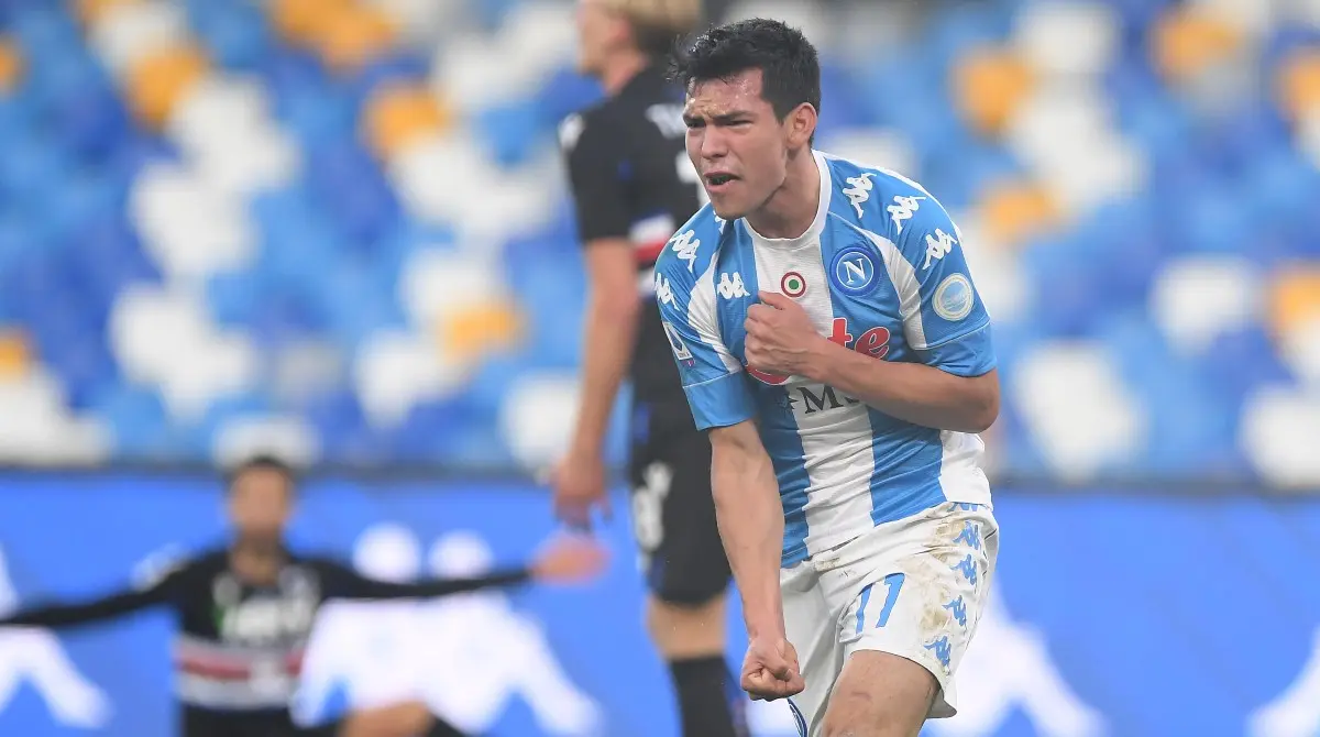 Chucky Lozano celebra un gol del Napoli - Twitter @sscnapoliES