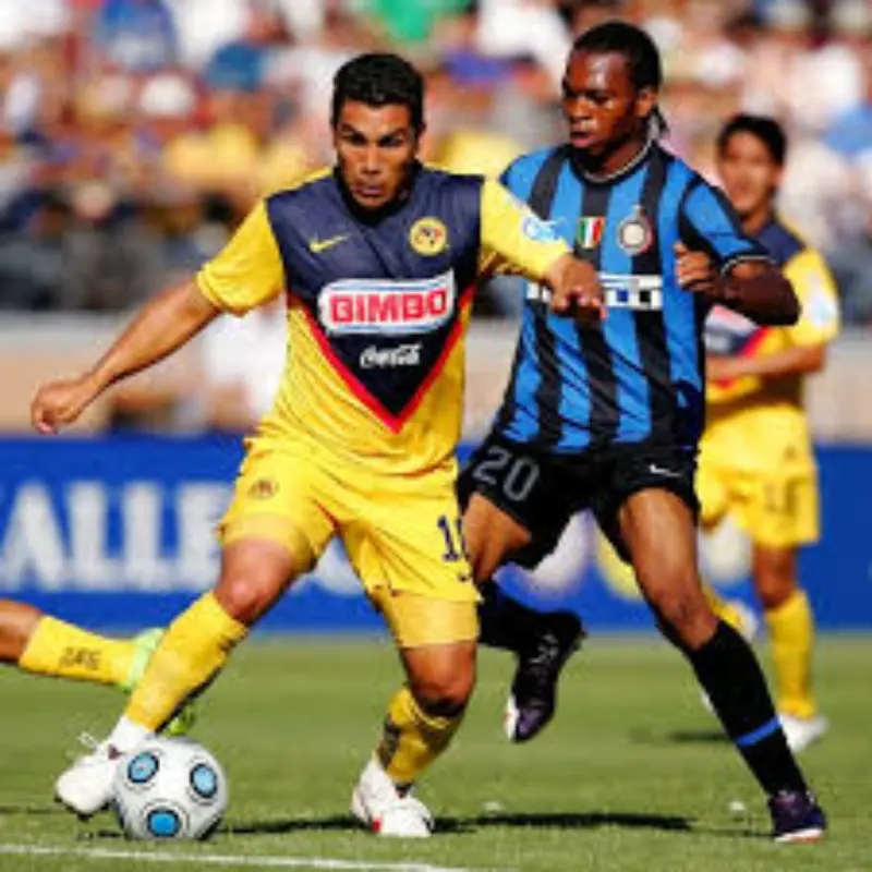 Cabañas en un amistoso contra el Inter (FIFA.com)