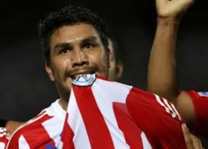 Salvador Cabañas aún es apoyado por la selección paraguaya (conmebol.com)