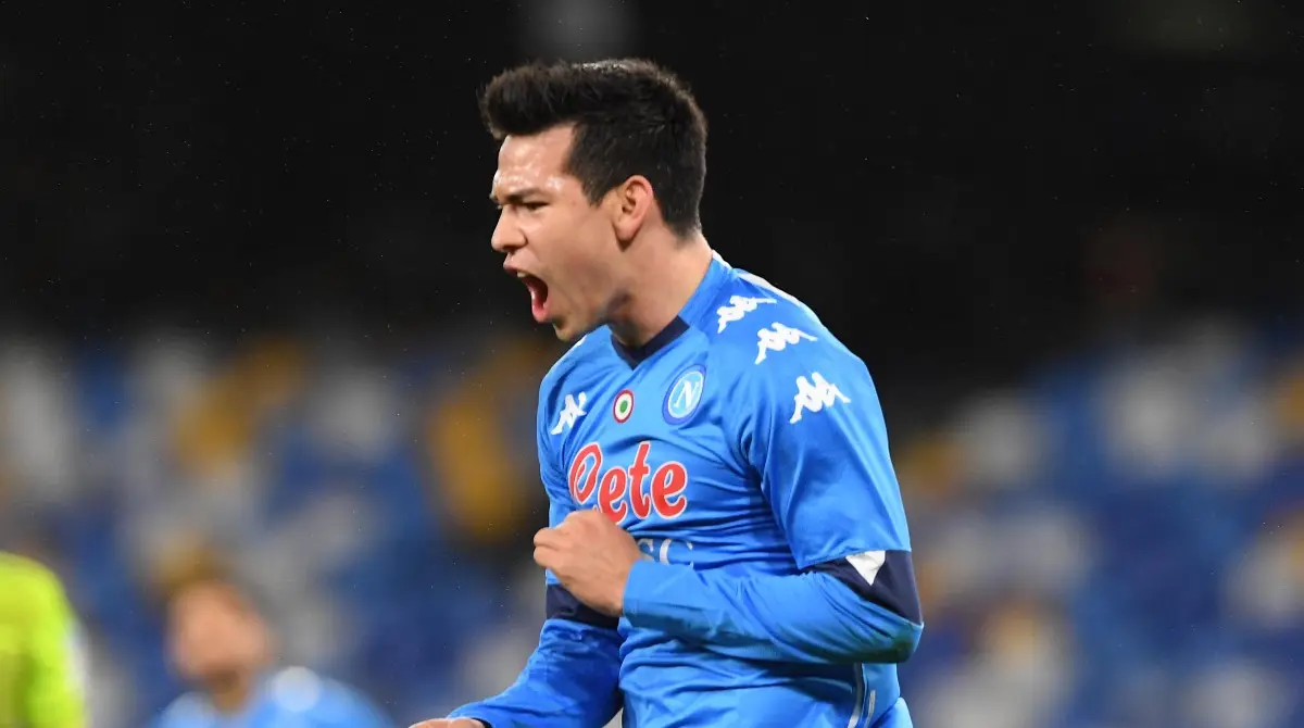 Chucky Lozano celebra un gol con el Napoli