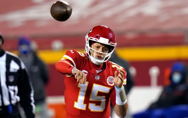 Patrick Mahomes en un partido de los Kansas City Chiefs - Twitter @AroundTheNFL