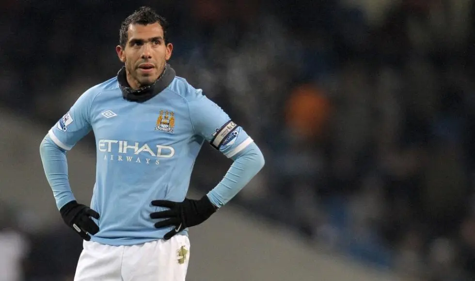 Carlos Tévez en un partido con el Manchester City