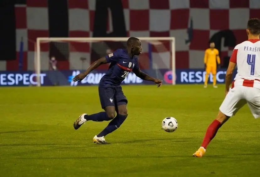Ferland Mendy en un juego de Francia