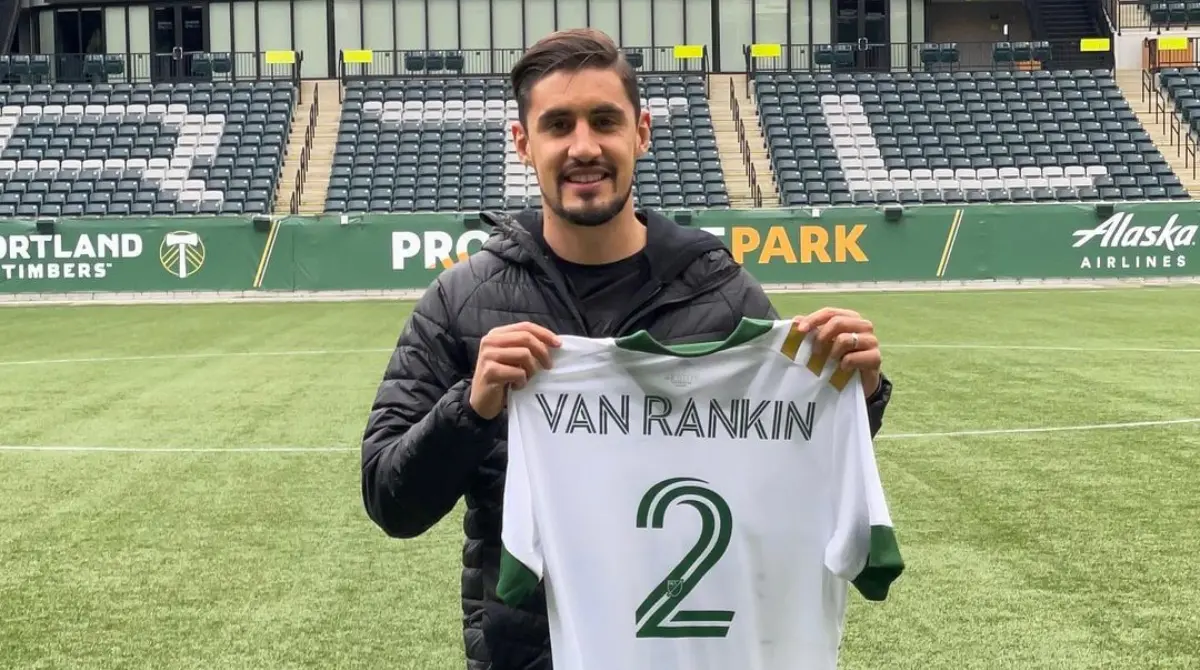 Van Rankin en su presentación con el Portland Timbers