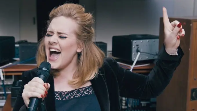 Twitter @Adele