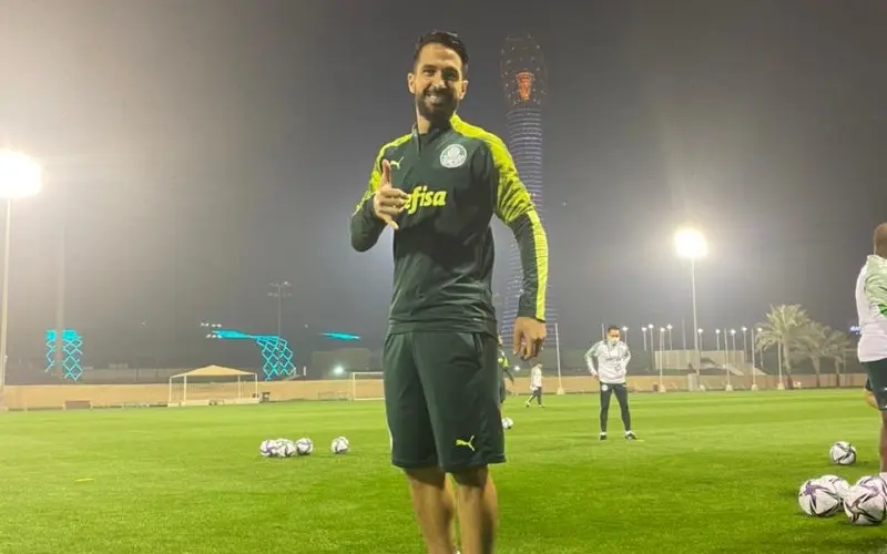Luan García en el entrenamiento de Palmeiras - Twitter @Palmeiras