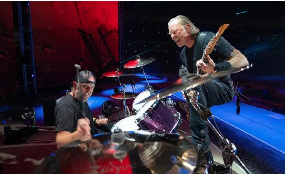 Instagram @metallica