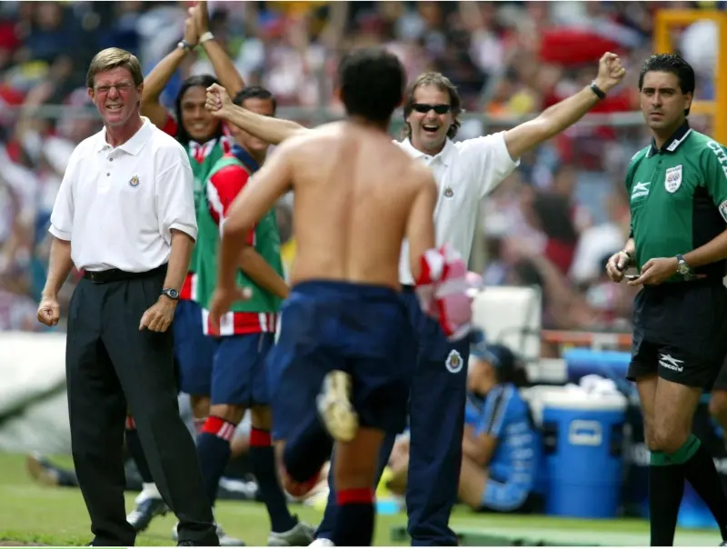 Hans llegó a la final con Chivas (@DATOS_CHIVAS)
