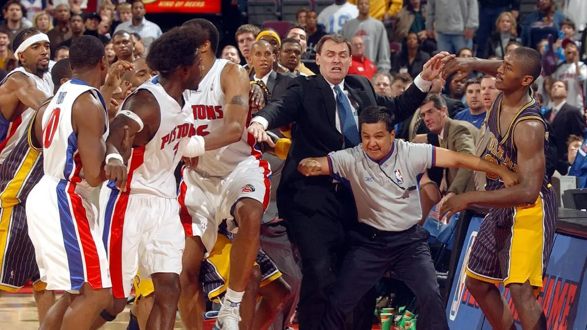 La pelea entre los equipos de la NBA trajo consecuencias serias - AS.com