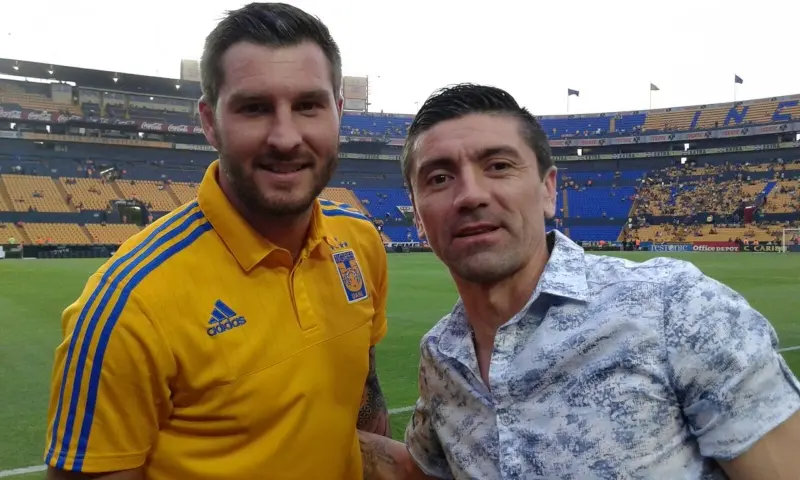 Defendió a André-Pierre Gignac (@hmancilla17)