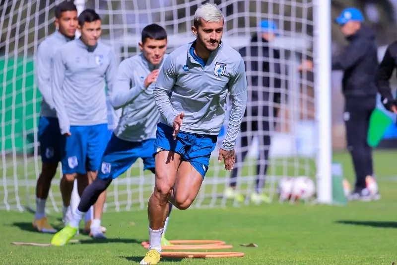 Jugadores de Querétaro en un entrenamiento - Twitter @Club_Queretaro