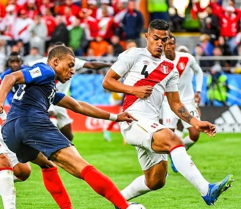 Con Perú en el mundial de Rusia 2018 (@andersanta11)