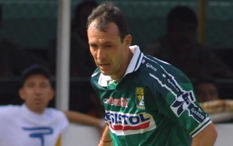 Sigifredo Mercado en un partido del León