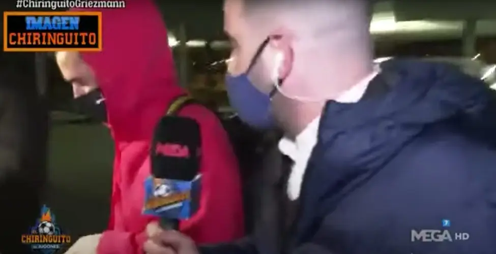 Antoine Griezmann con el periodista - YouTube