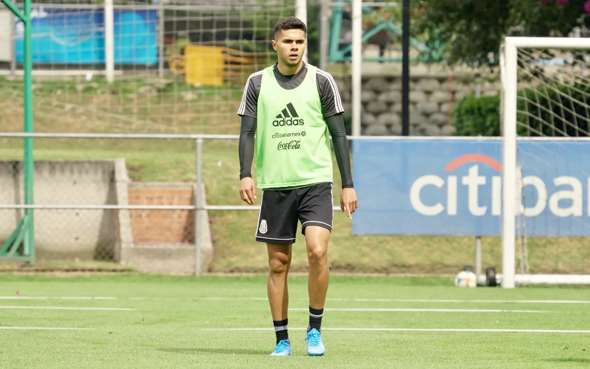 Alan Medina en un entrenamiento del 'Tri' - @miseleccionmx