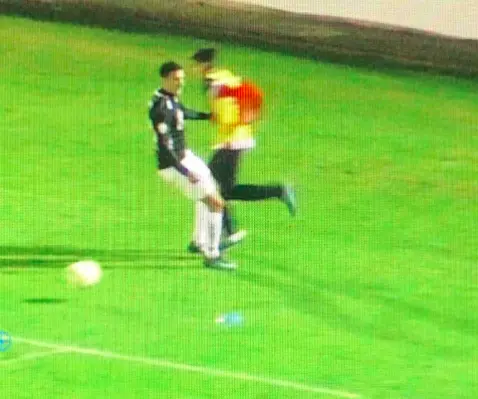 Agresión de González Dopico a balonero - Captura de Pantalla