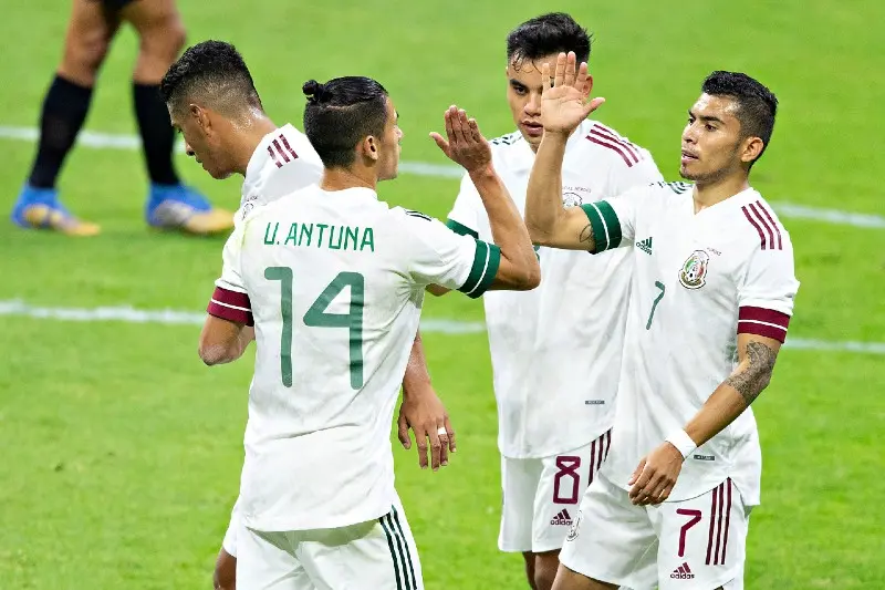 Uriel Antuna y Carlos Rodríguez con México - Twitter @miseleccionmx