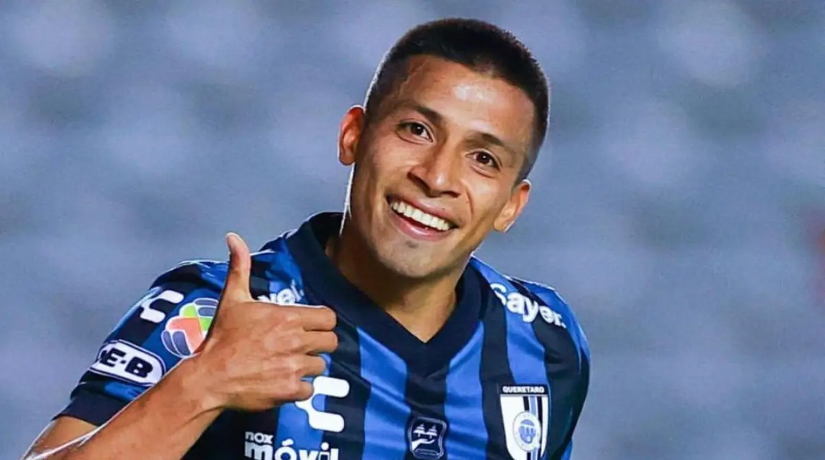 Ángel Sepúlveda con Querétaro - @angel_sepulveda15